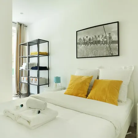 Appartement Sublime Et Neuf Au Centre De *